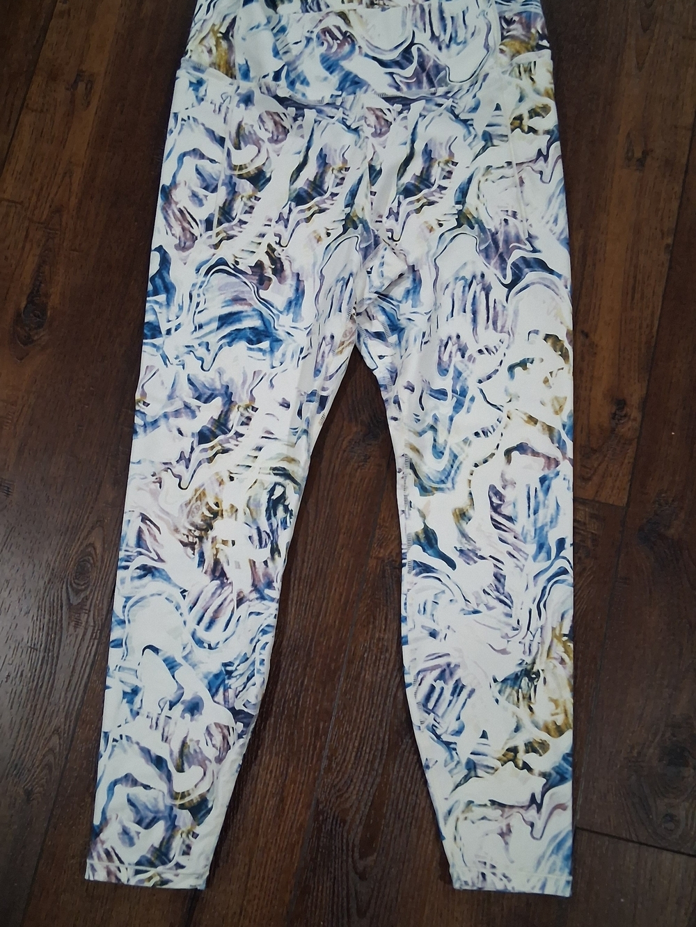 Women's CALIA Marble-Print Leggings in Multicolor